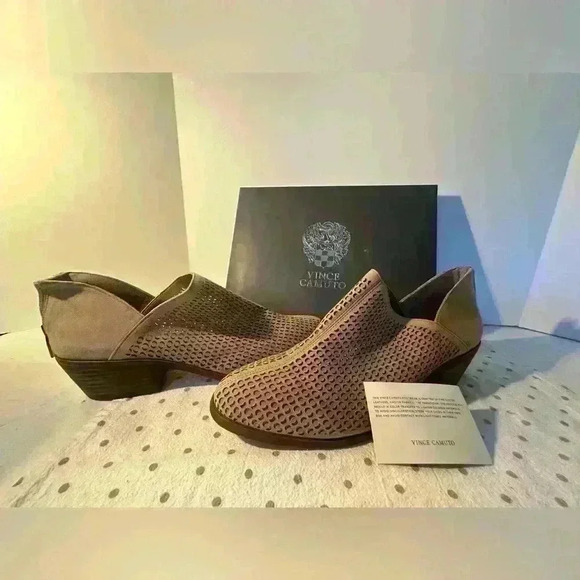 Vince Camuto Shoes - NWT Vince Camuto Booties